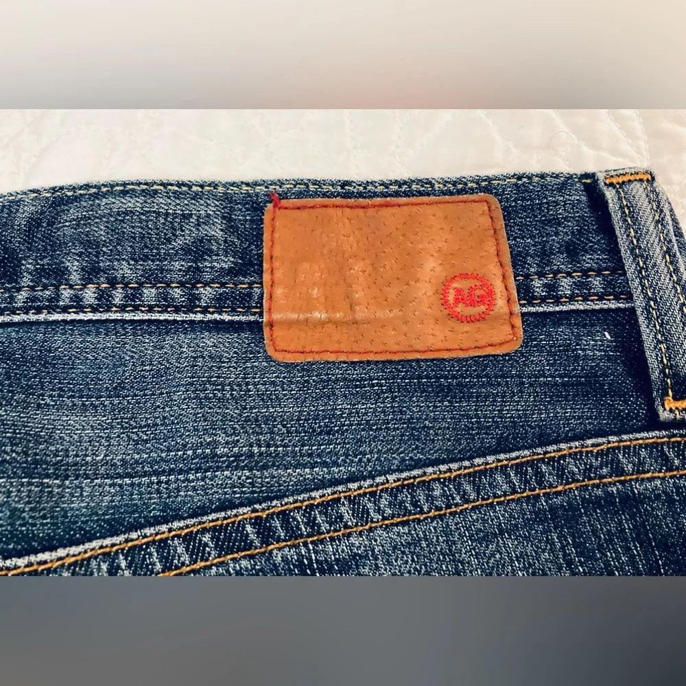 Great Condition Vintage Looking Jeans - Picture 9 of 11